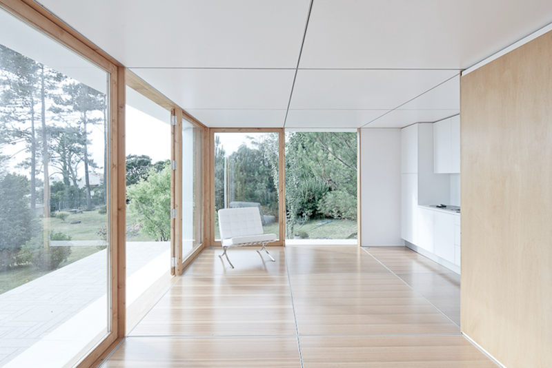 Illustration for article titled This Beautiful Pre-Fab House Has the Same Price of a Family Car
